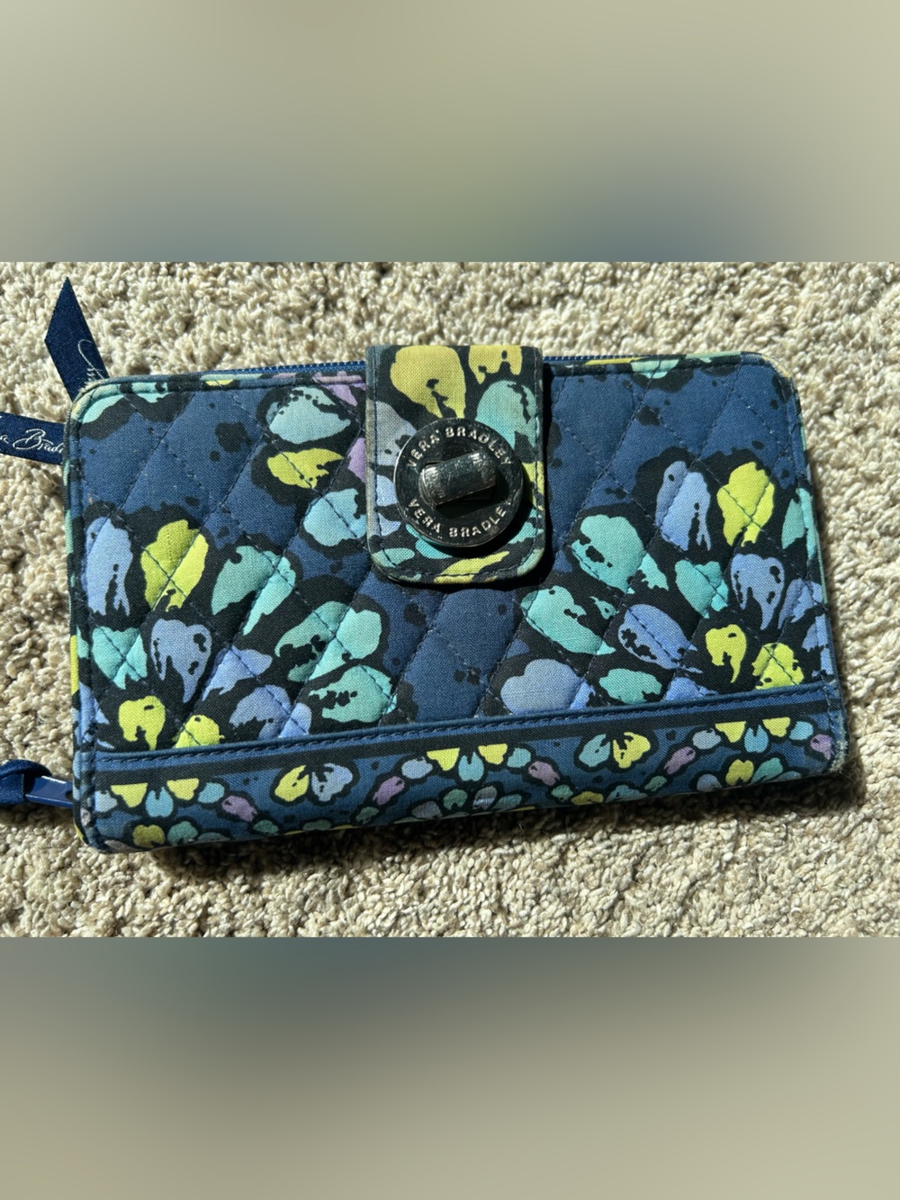 Vera Bradley "Doodle Daisy" Turnlock Wallet